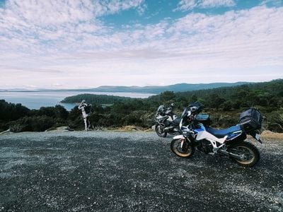 Southern Cross Motorbike hire and tours Tasmania