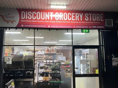 Discount Grocer, Butcher & Kitchen