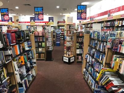 Dymocks Victoria Gardens