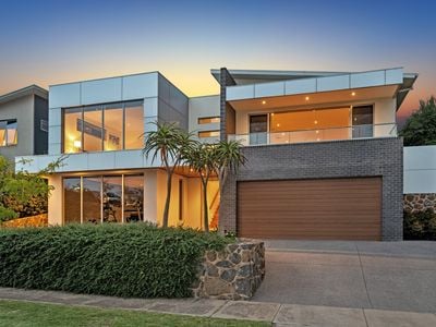 Lesley Bourke Real Estate