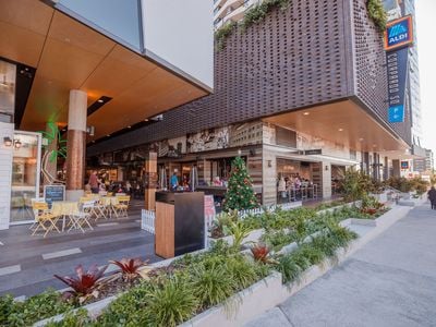 Coorparoo Square