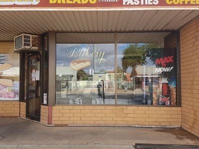 Treffene's Hot Bread Shop