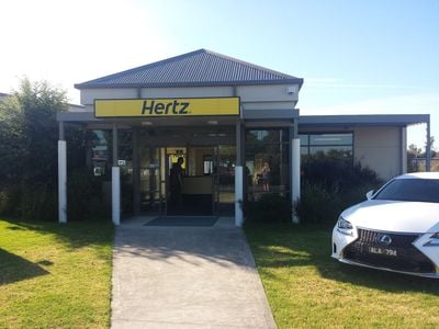 Hertz Car Rental - Albury Airport