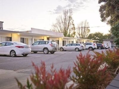 Victor Harbor City Inn