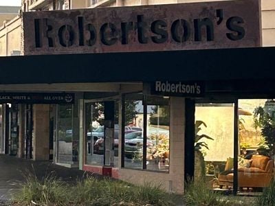 Robertson’s Warrnambool