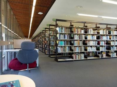 Charles Darwin University Casuarina Campus Library