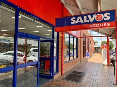 Salvos Stores Dubbo