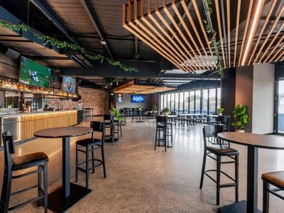 The Sporting Globe Bar & Grill Chirnside Park