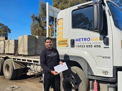 Metro Max truck driving school