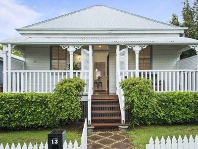 Toowoomba Holiday Rentals - Sierra Cottage