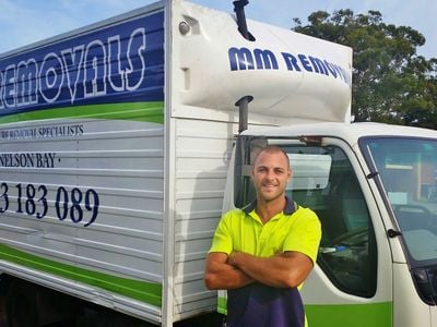 MM REMOVALS- PORT STEPHENS