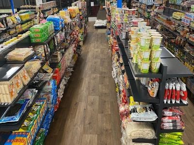 Asian Groceries and Cafe (Ai’s Cafe)