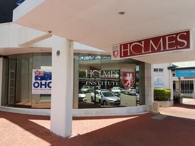 Holmes Institute Cairns