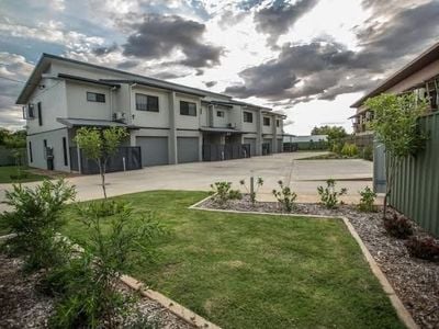 Spinifex Motel