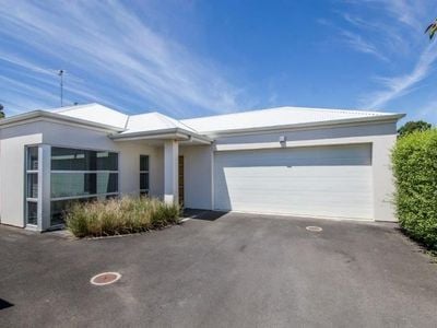 Mount Gambier Accommodation - Urban