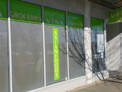 Vina Groceries