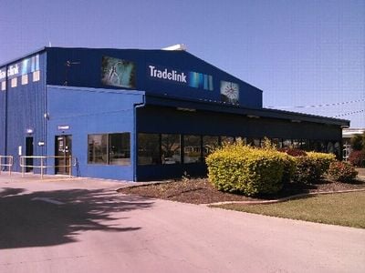 Tradelink Gladstone Showroom + Trade