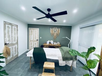 FLOW massage & beauty FLOW massage & beauty