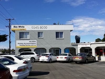 Ray White Yamba