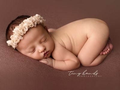 Tiny Hands Newborn Photography Maitland Newcastle