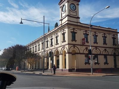 Australia Post - Albury Post Shop