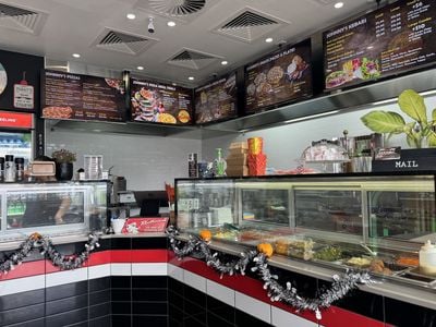 Johnny's Kebab & Pizza House