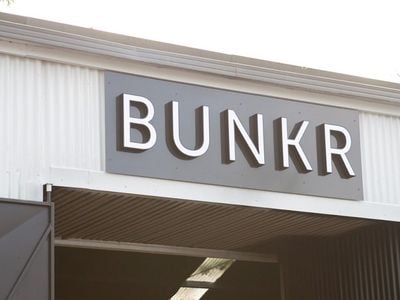 BUNKR