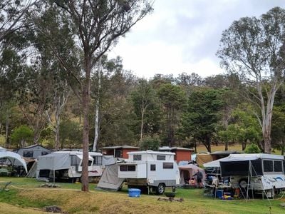 Queen Mary Falls Caravan Park & Cafe