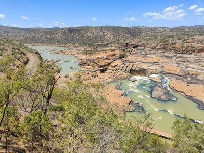 Burdekin Falls Dam Lookout