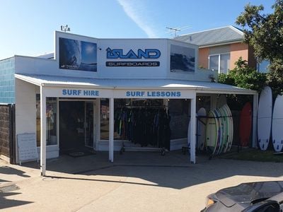 Island Surfboards & Surf School