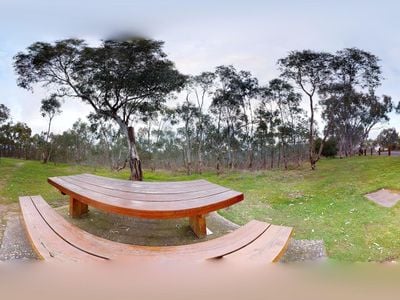 Monument Hill Parklands