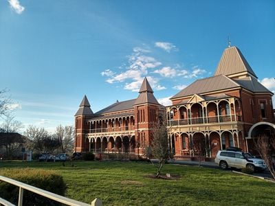 Bathurst Hospital, Howick St