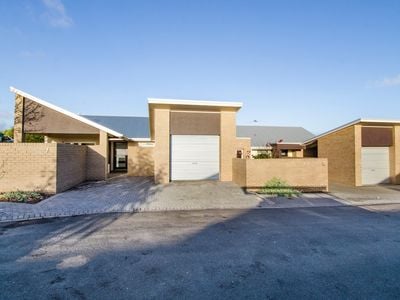 Mount Gambier Accommodation - Office