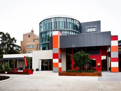 La Trobe University Bendigo Library