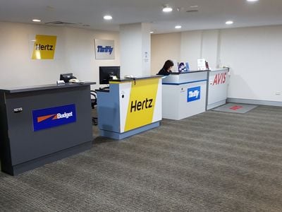 Hertz Car Rental - Dubbo Airport