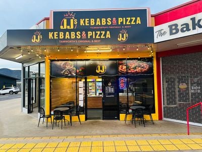 JJ's Kebabs and Pizza