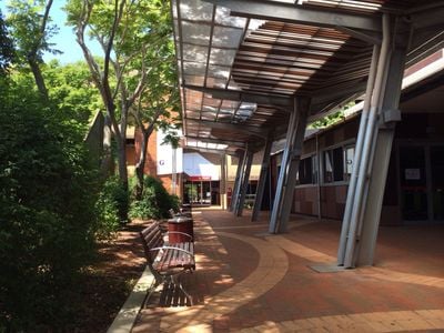 Australia Post - Darling Heights LPO