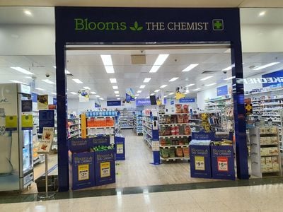 Blooms The Chemist Albury Westend