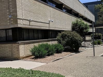 Building 10 University of Canberra