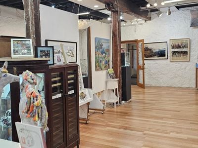 Nolan Gallery & School of Art